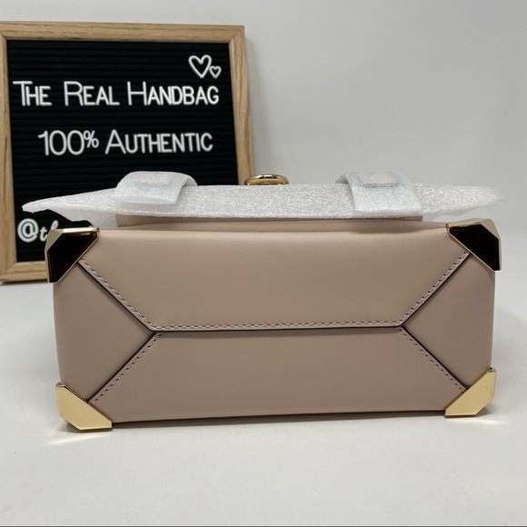 Michael Kors - Manhattan Medium Satchel - Picture 7 of 10